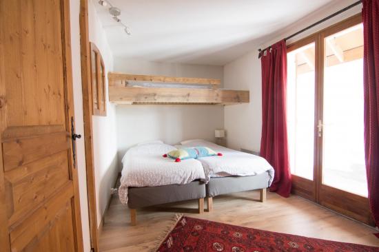 chambre 4: lits jumeaux plus un lit en hauteur